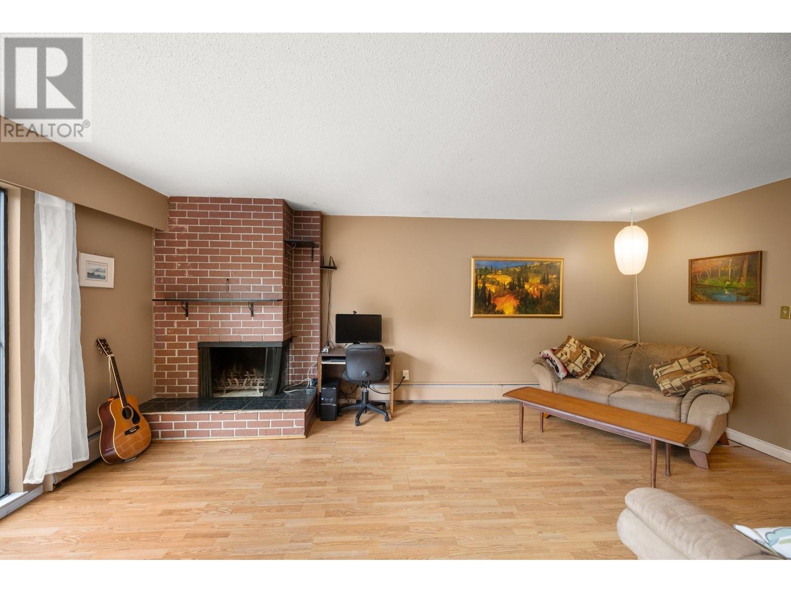 Property at 8943 HORNE STREET image 4