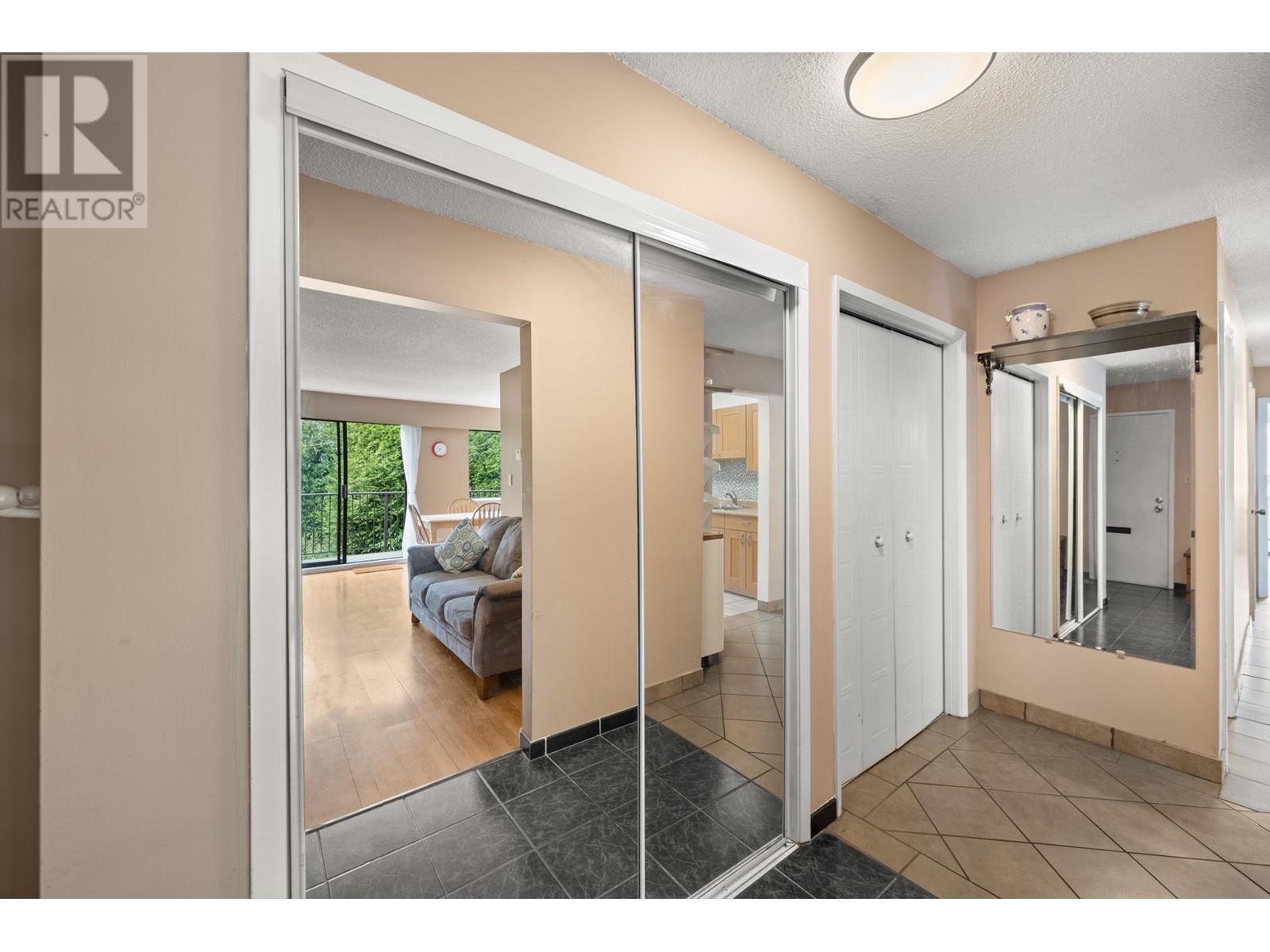 8943 Horne Street, Burnaby, British Columbia  V3N 4J8 - Photo 8 - R2998120