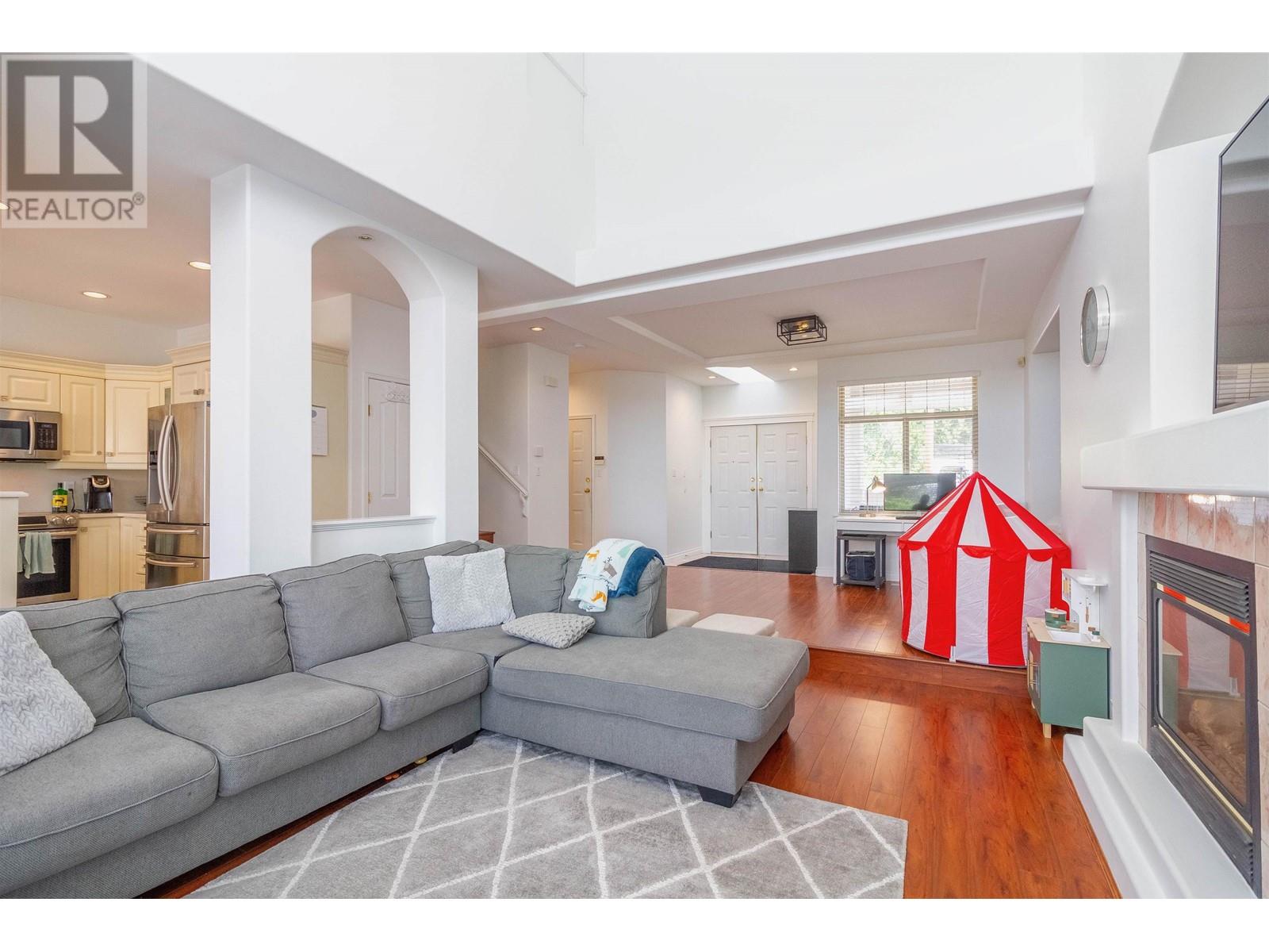 1004 Quadling Avenue, Coquitlam, British Columbia  V3K 2A8 - Photo 7 - R2998123