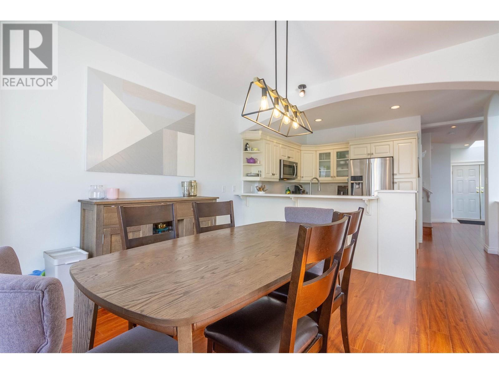 1004 Quadling Avenue, Coquitlam, British Columbia  V3K 2A8 - Photo 9 - R2998123