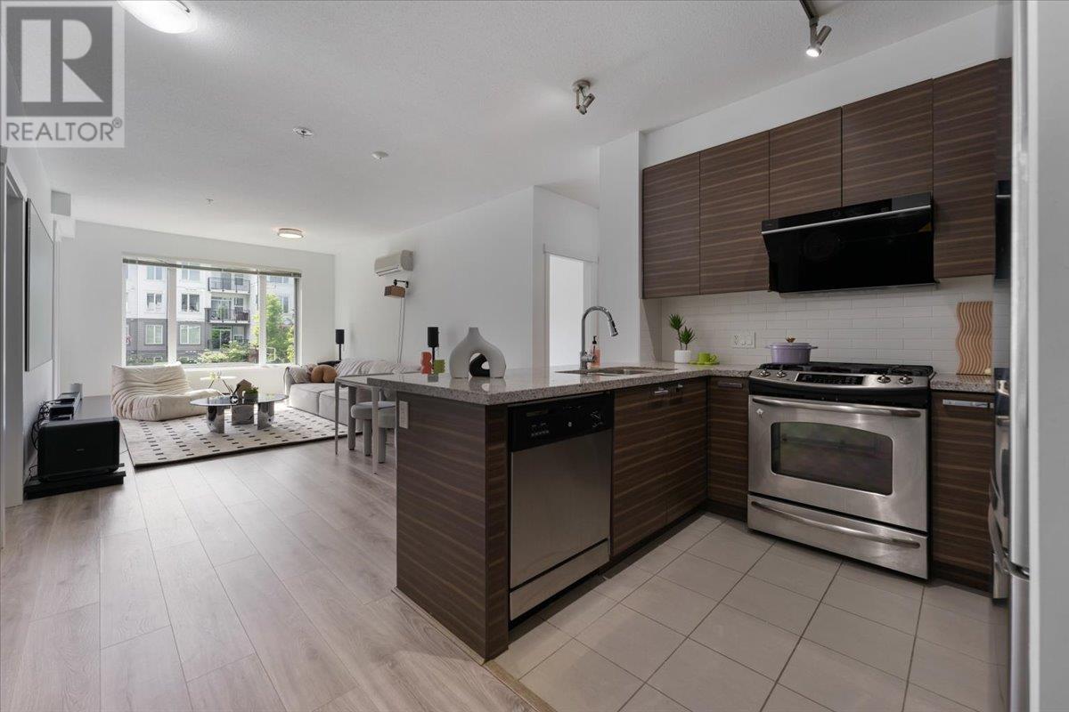 246 9388 Mckim Way, Richmond, British Columbia  V6X 0J7 - Photo 7 - R2998133
