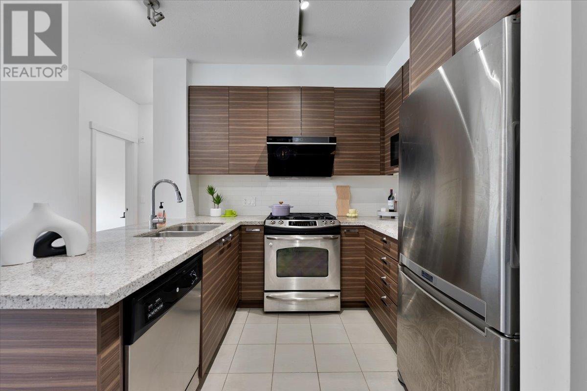 246 9388 Mckim Way, Richmond, British Columbia  V6X 0J7 - Photo 8 - R2998133