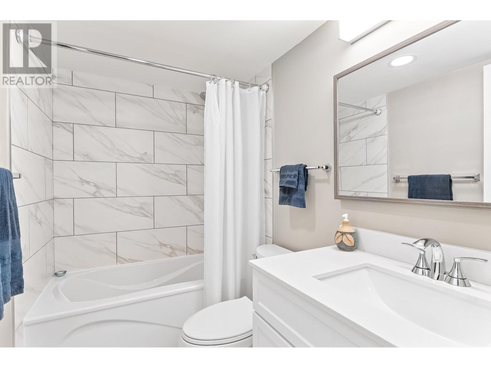 601 3071 Glen Drive, Coquitlam, British Columbia  V3B 7R1 - Photo 21 - R2998183