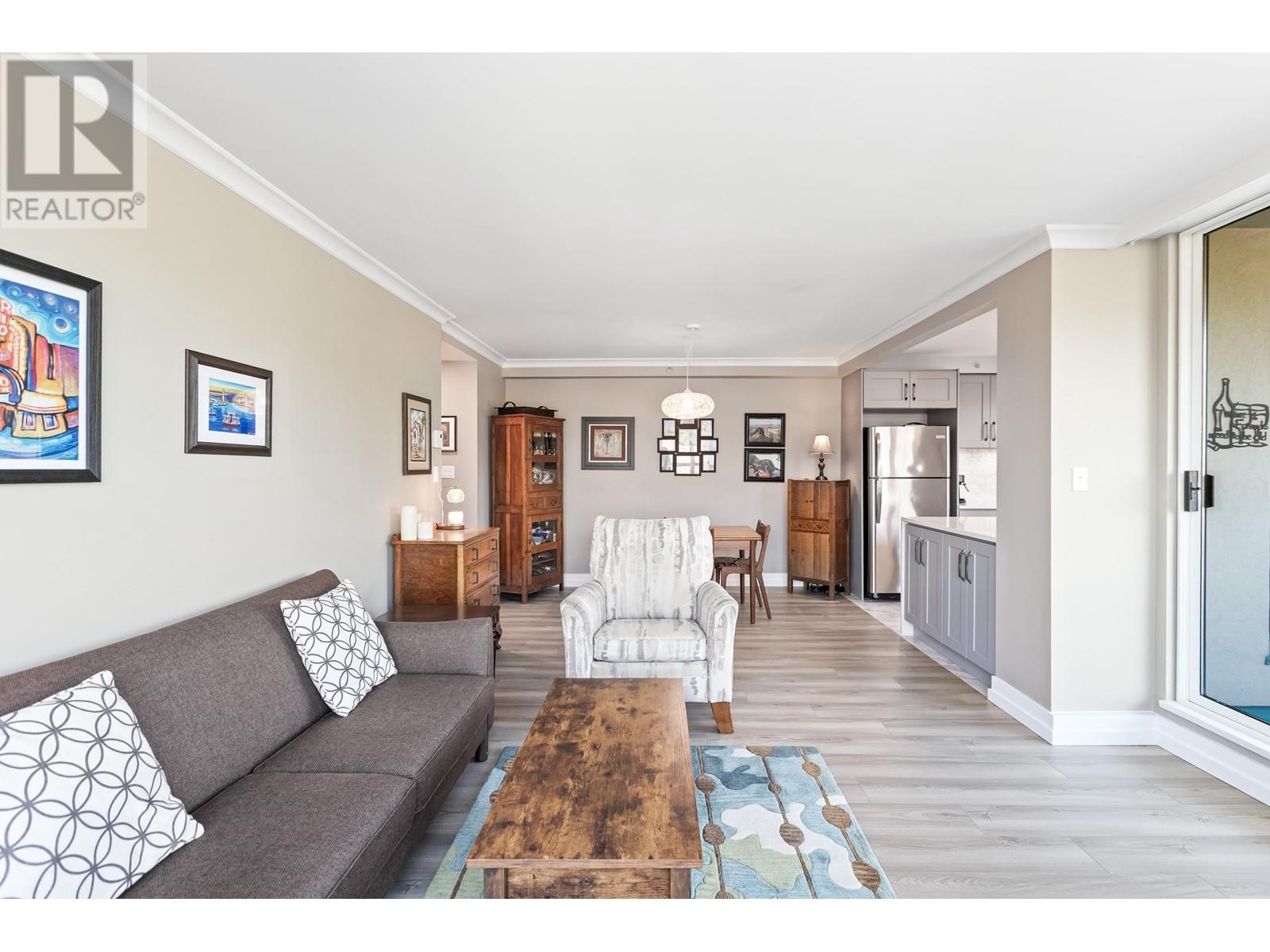 601 3071 Glen Drive, Coquitlam, British Columbia  V3B 7R1 - Photo 7 - R2998183