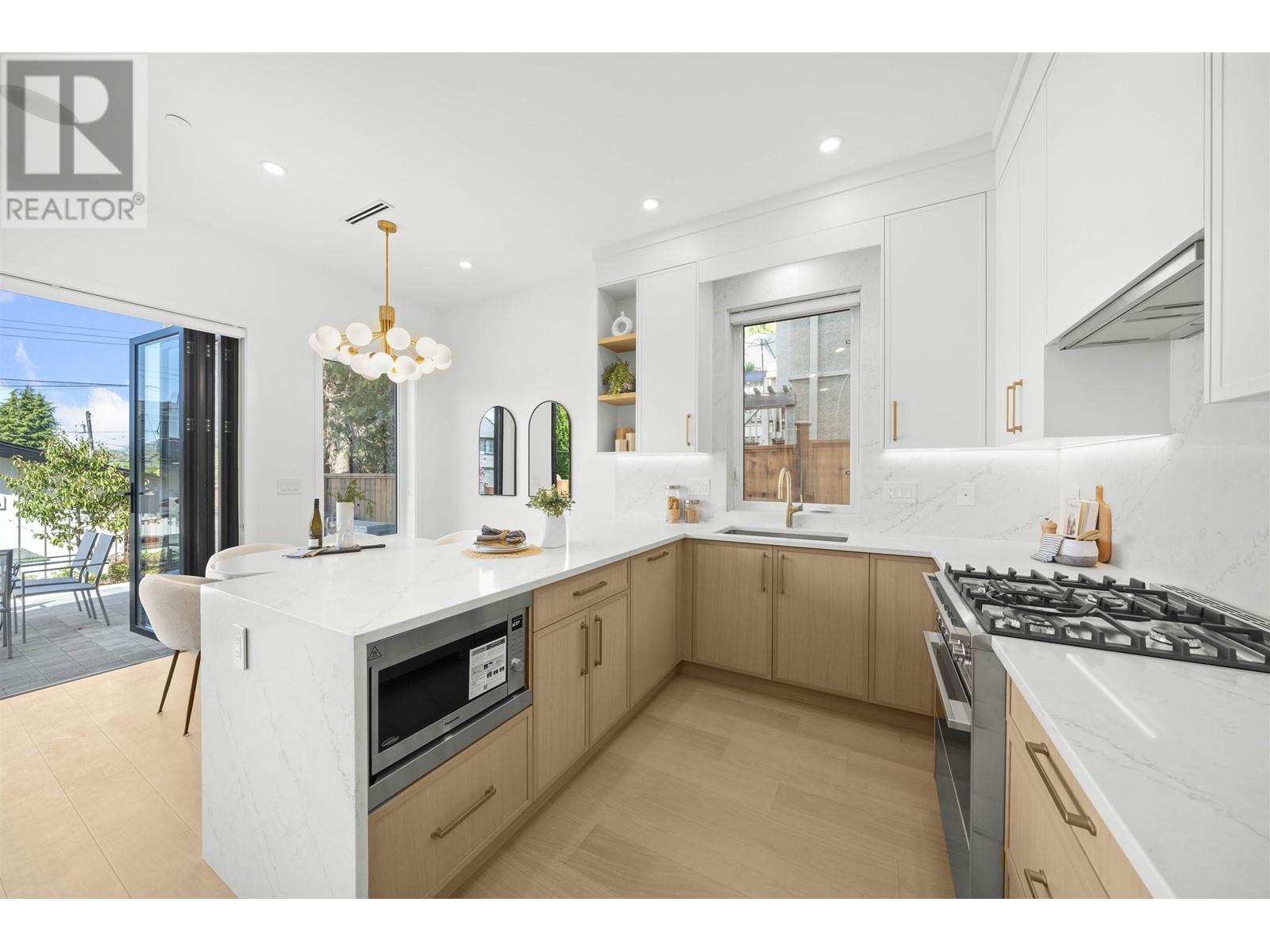 2 6461 E Prince Edward Street, Vancouver, British Columbia  V3W 0Y3 - Photo 11 - R2998203