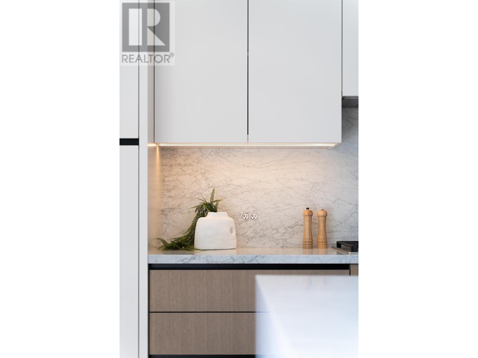 2 280 E 32 Avenue, Vancouver, British Columbia  V5V 2Y3 - Photo 5 - R2998221