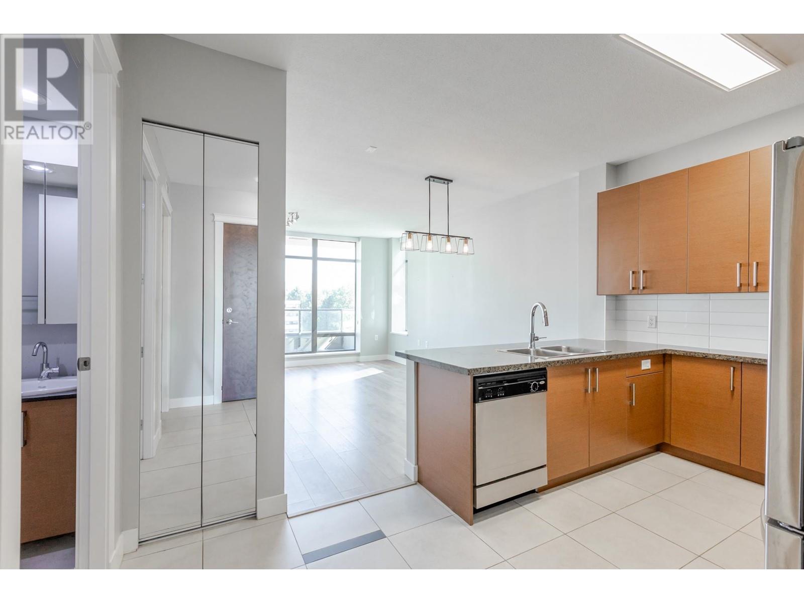 902 4250 Dawson Street, Burnaby, British Columbia  V5C 4B1 - Photo 5 - R2998224