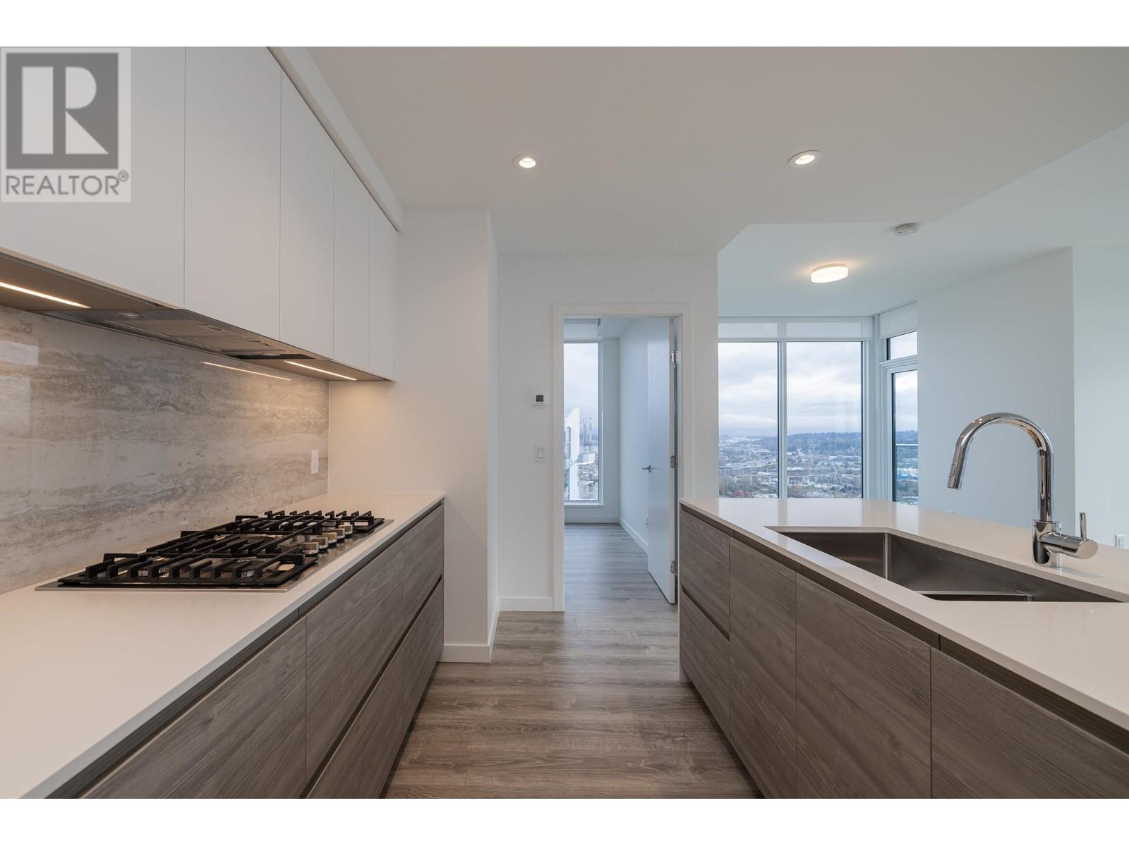 Property at 4505 680 QUAYSIDE DRIVE image 3