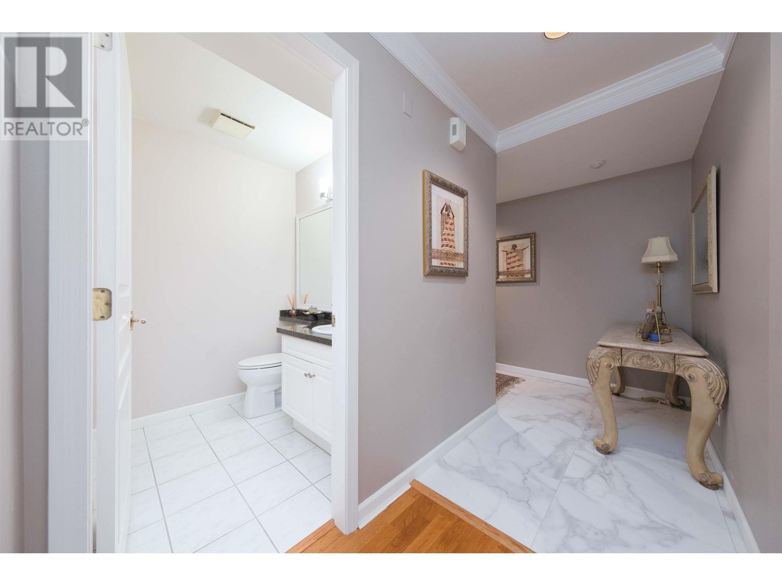 209 288 E 6th Street, North Vancouver, British Columbia  V7L 1P5 - Photo 12 - R2998243
