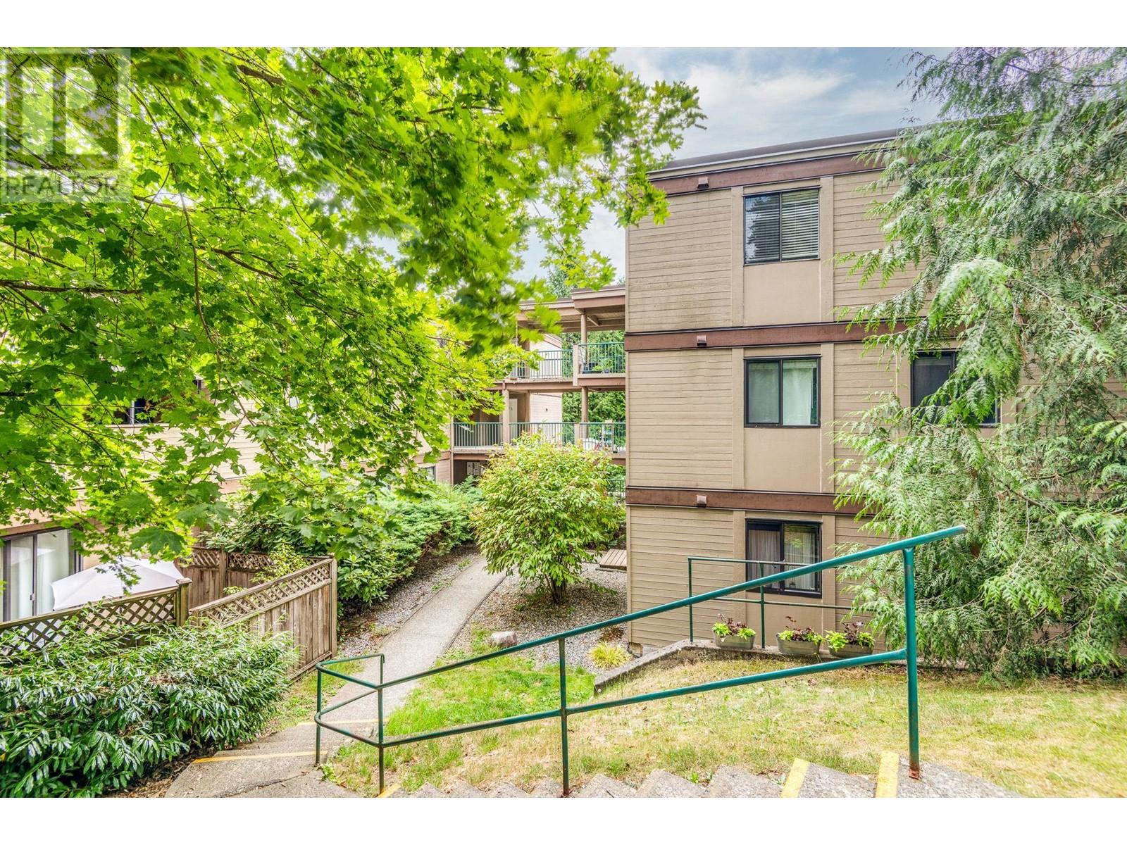 201 9143 Saturna Drive, Burnaby, British Columbia  V3J 7K1 - Photo 1 - R2998345