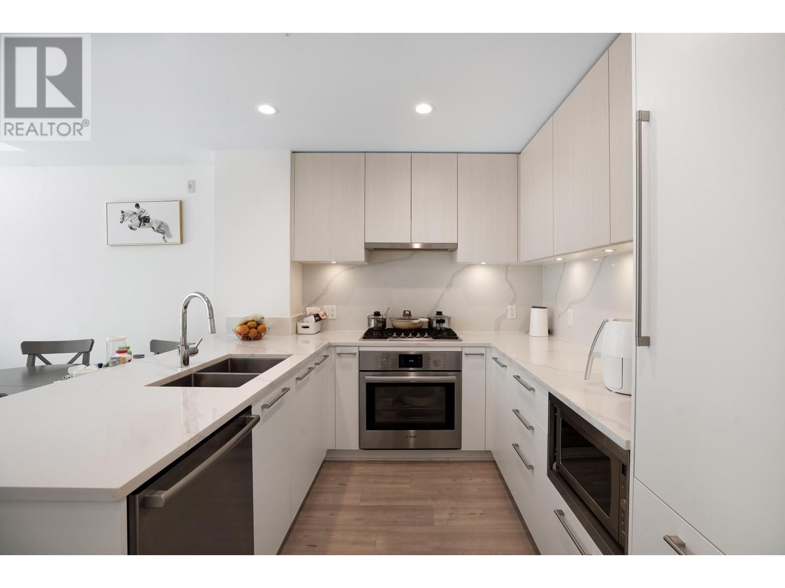 257 2035 Glenaire Drive, North Vancouver, British Columbia  V7P 1Y2 - Photo 3 - R2998352