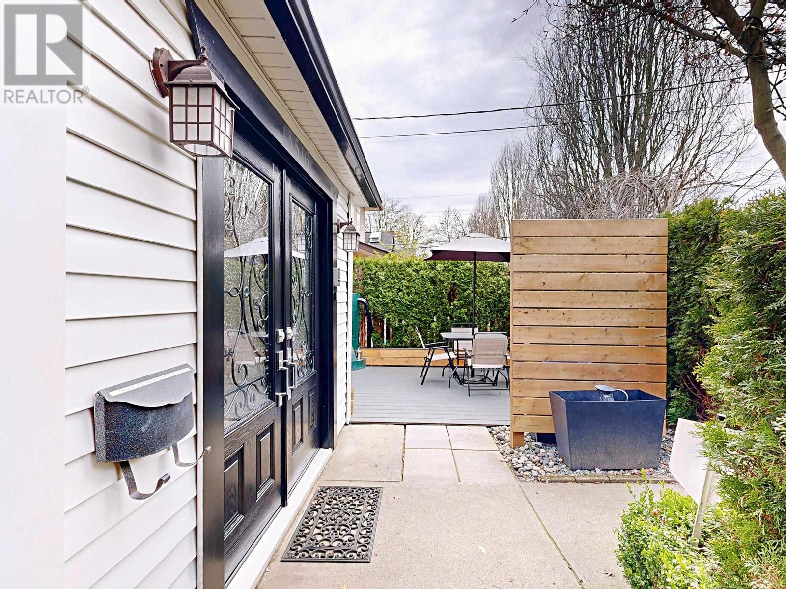 3516 Sophia Street, Vancouver, British Columbia  V5V 3T8 - Photo 2 - R2997856