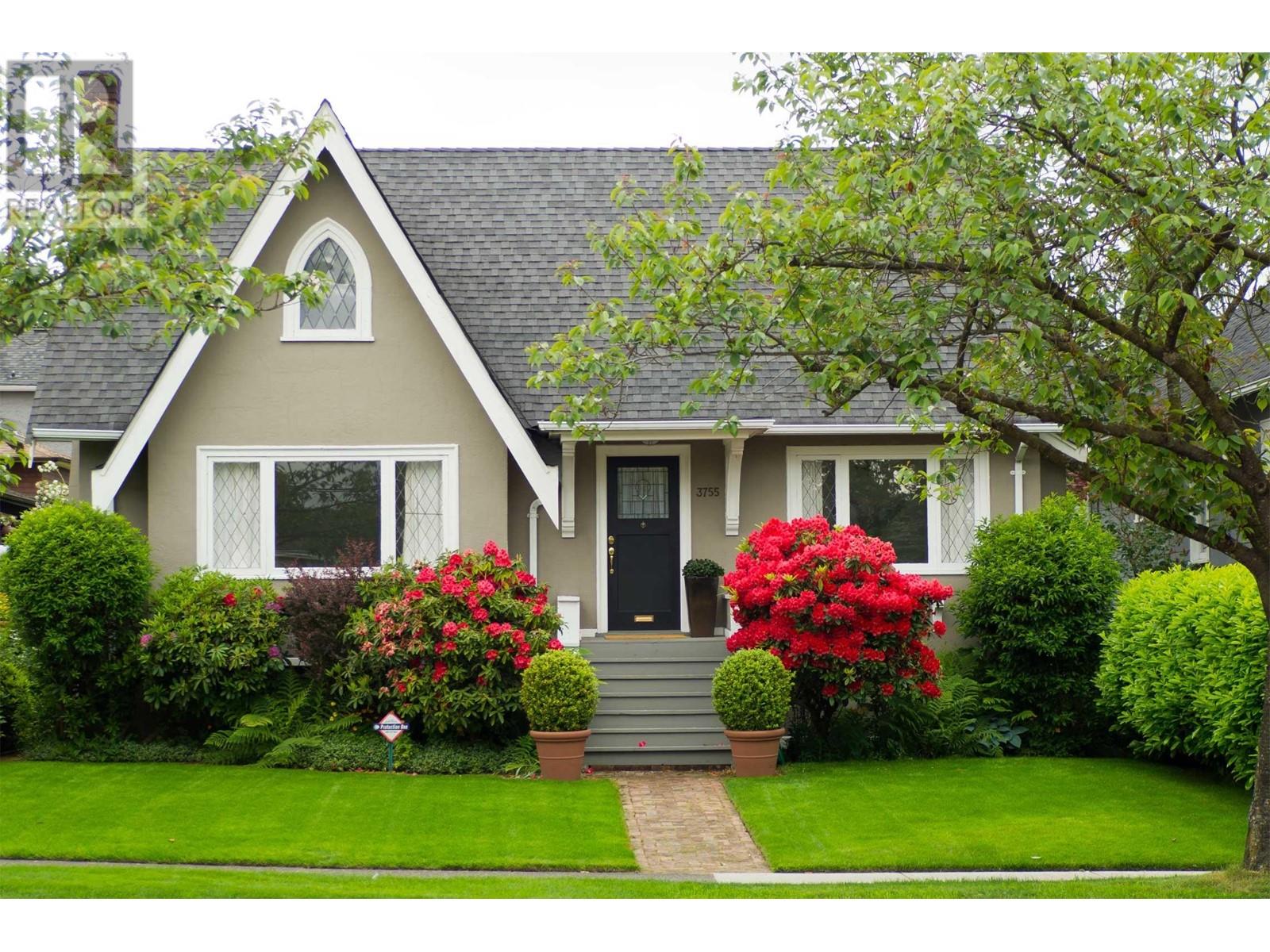 Property at 3755 DUNBAR STREET image 1