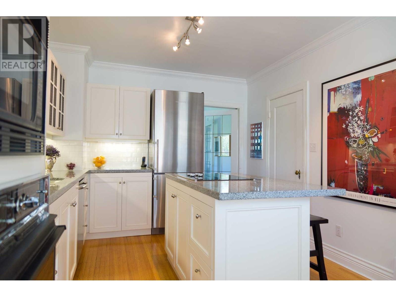 Property at 3755 DUNBAR STREET image 5