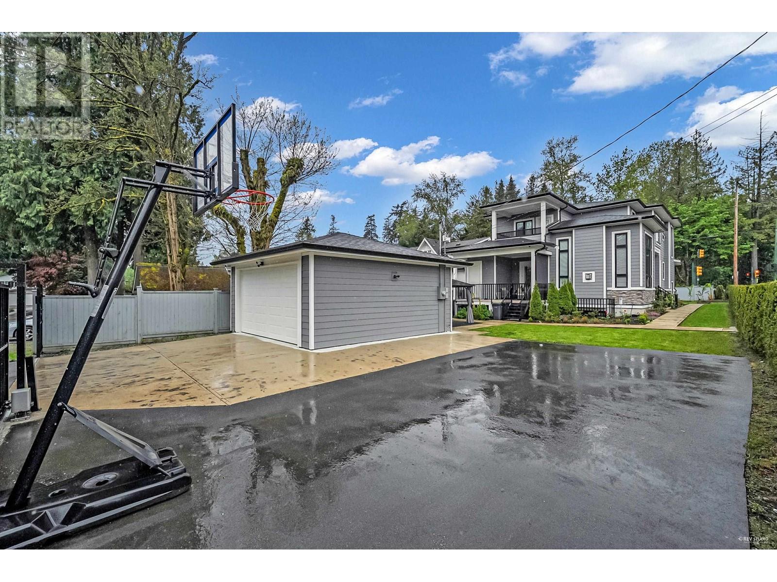 950 Foster Avenue, Coquitlam, British Columbia  V3J 2M2 - Photo 9 - R2998053