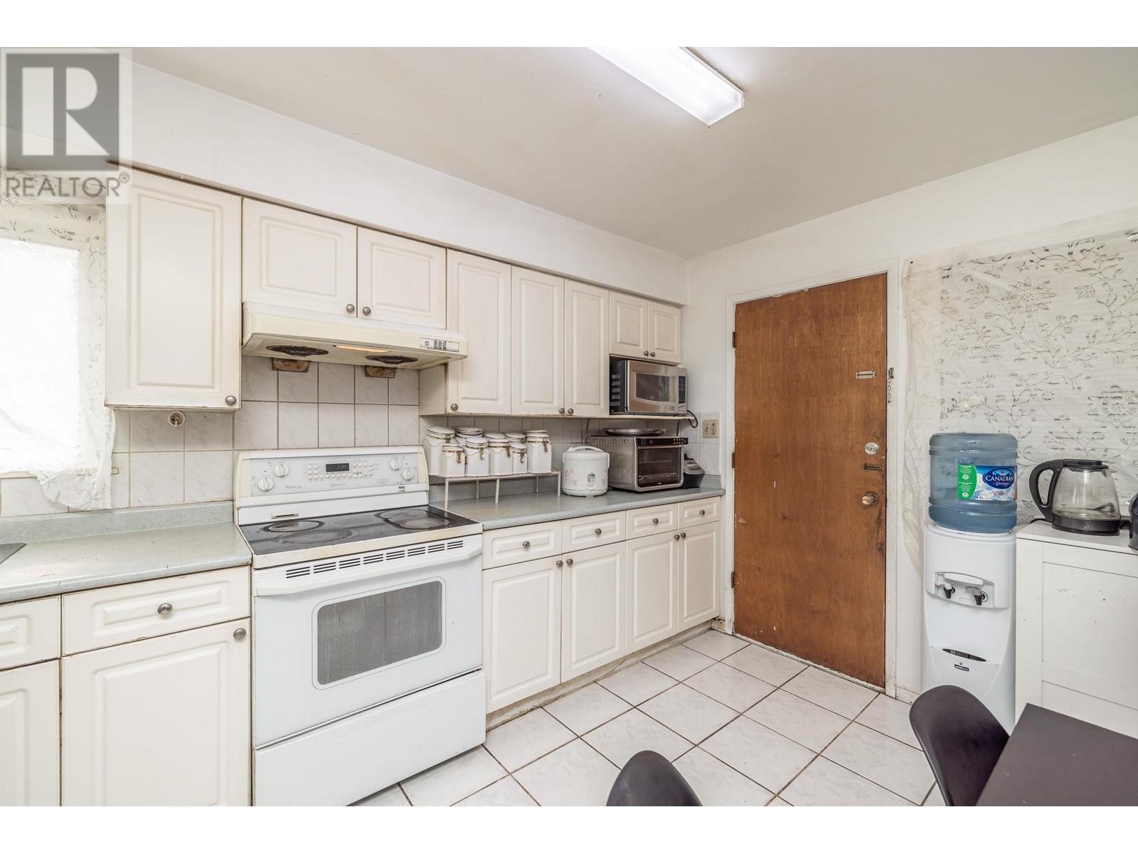 4987 Hoy Street, Vancouver, British Columbia  V5R 4N6 - Photo 9 - R2998100