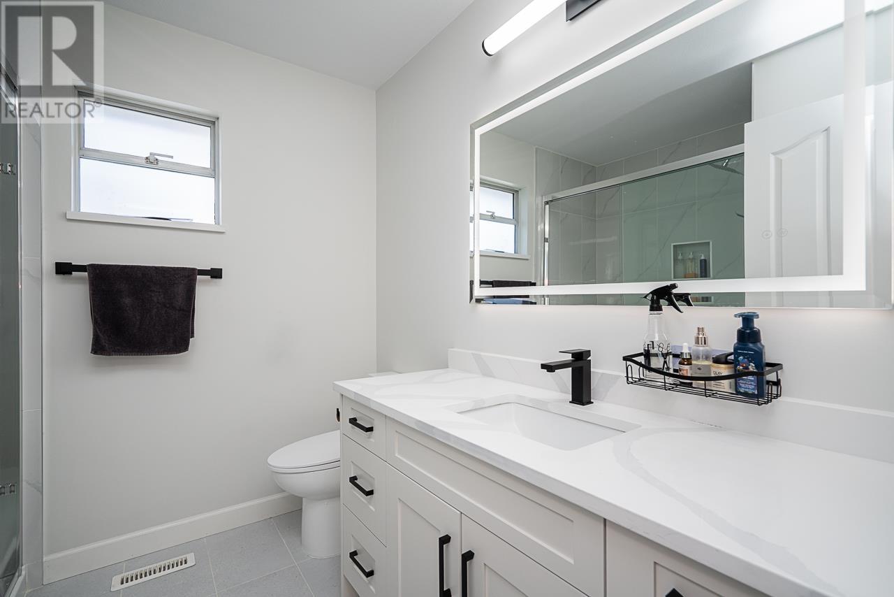 7 Aspen Court, Port Moody, British Columbia  V3H 4V6 - Photo 29 - R2998126