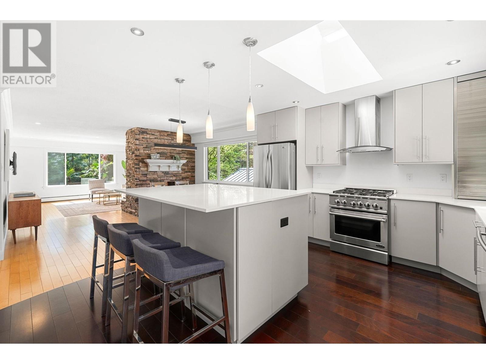 1264 W 21st Street, North Vancouver, British Columbia  V7P 2C9 - Photo 11 - R2998152