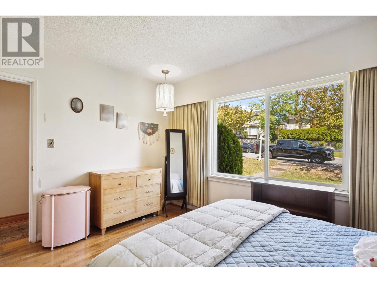 6426 Neville Street, Burnaby, British Columbia  V5E 1A6 - Photo 6 - R2998219