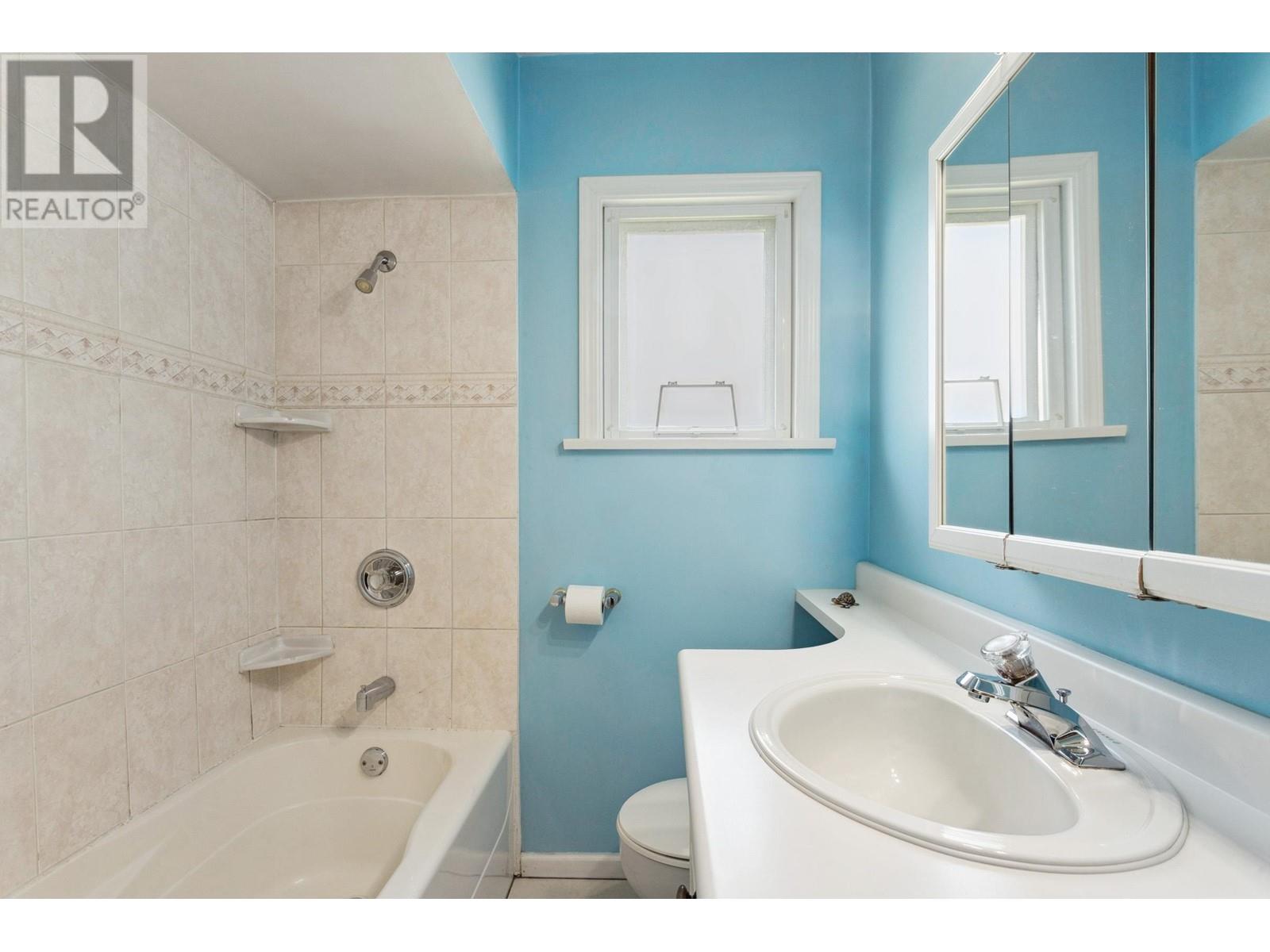 6426 Neville Street, Burnaby, British Columbia  V5E 1A6 - Photo 7 - R2998219
