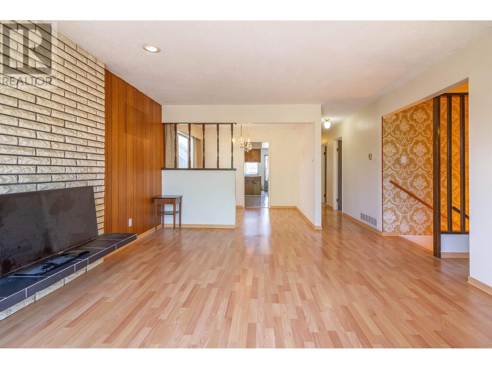 1260 Rossland Street, Vancouver, British Columbia  V5K 4A4 - Photo 5 - R2998230