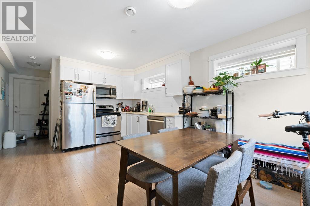 2217 E 8th Avenue, Vancouver, British Columbia  V5N 1V4 - Photo 24 - R2998237