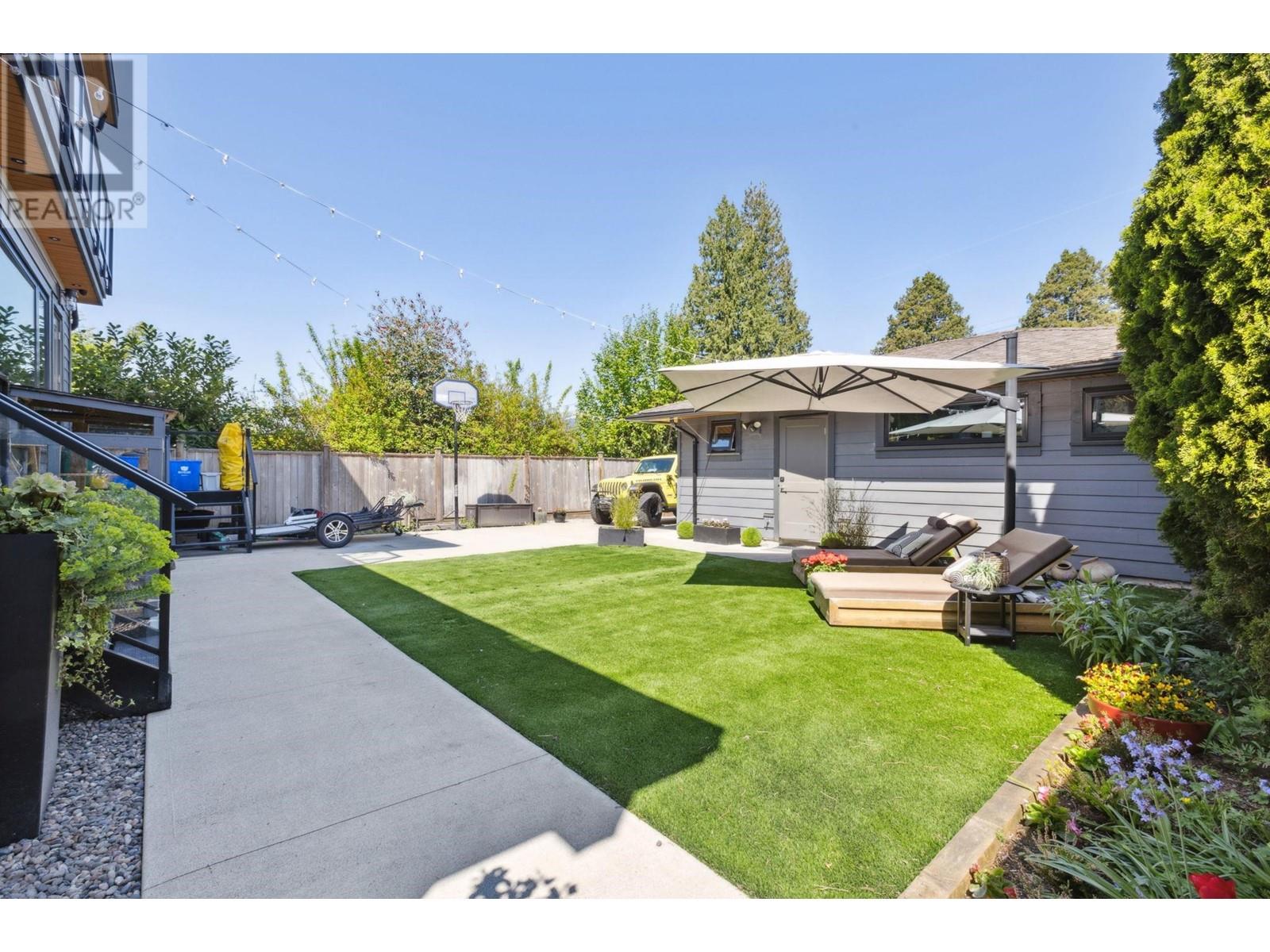 342 W 15th Street, North Vancouver, British Columbia  V7M 1S5 - Photo 19 - R2998261