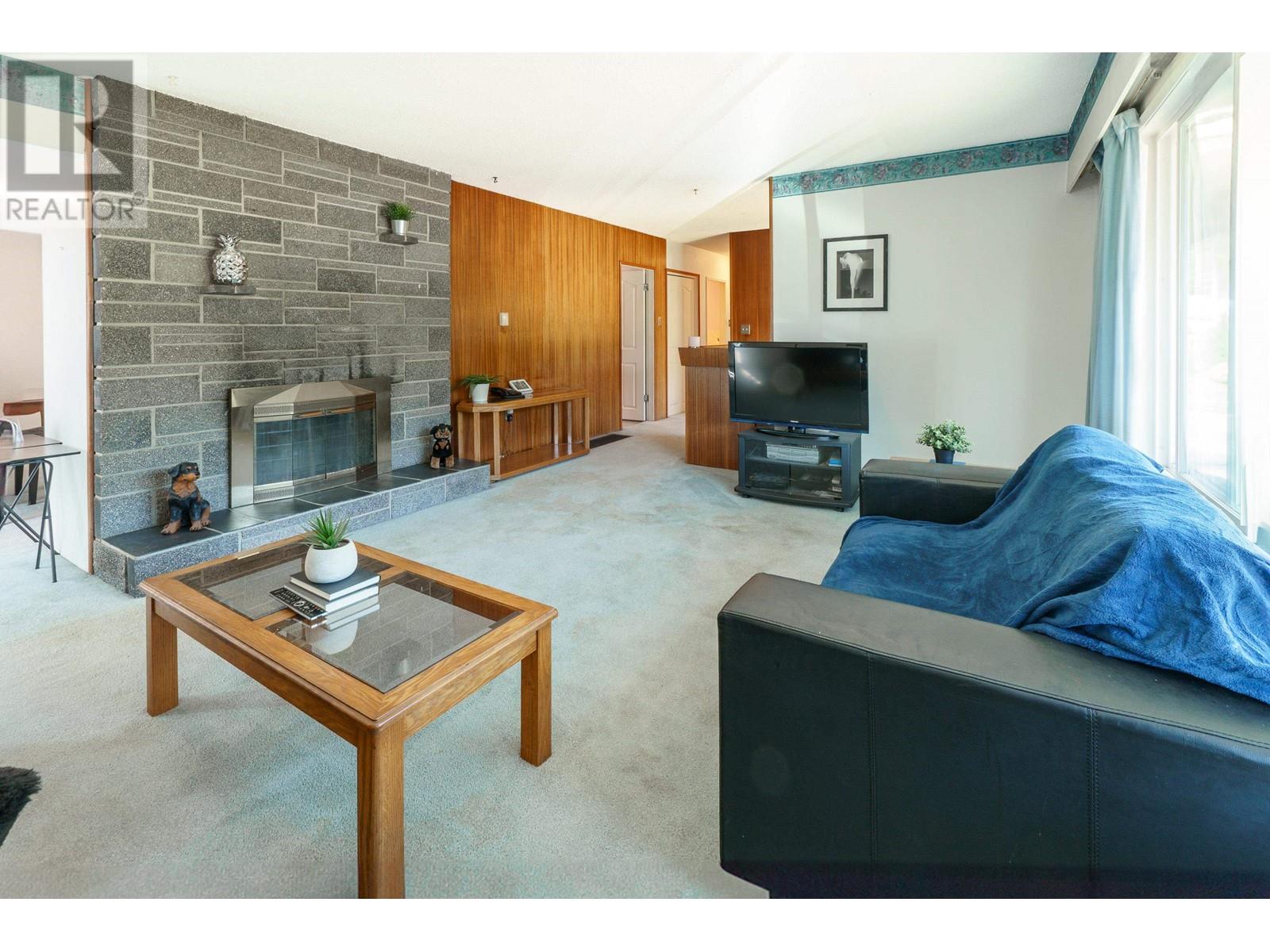 4067 Liverpool Street, Port Coquitlam, British Columbia  V3B 3W6 - Photo 7 - R2998284