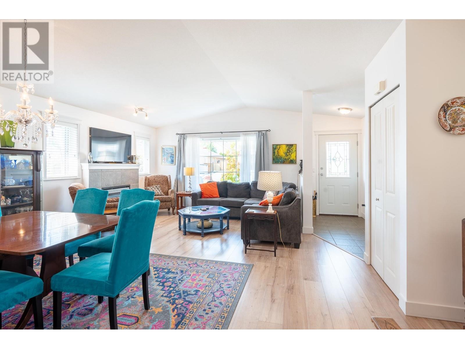 Property at 5688 LOUISE WAY image 3