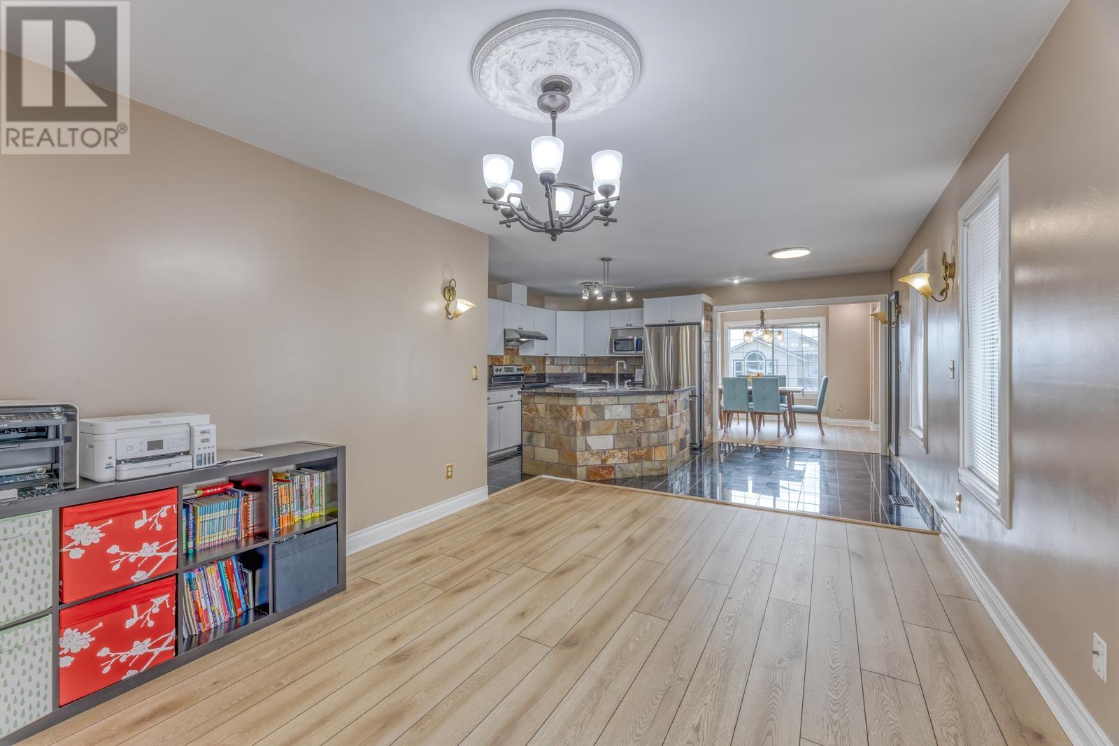 1465 Blackwater Place, Coquitlam, British Columbia  V3E 2R5 - Photo 13 - R2998318