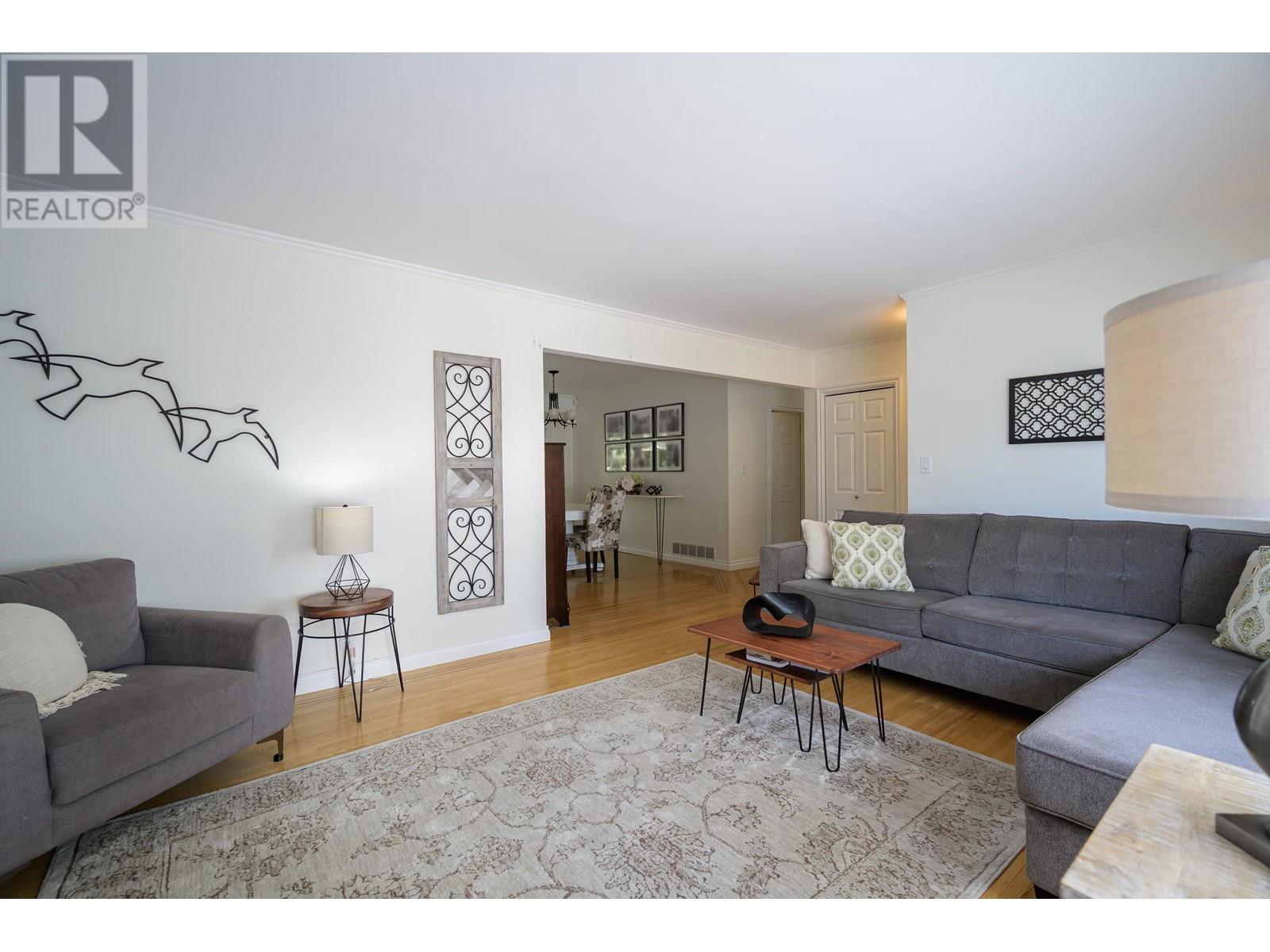 861 53a Street, Delta, British Columbia  V4M 3C8 - Photo 7 - R2998335
