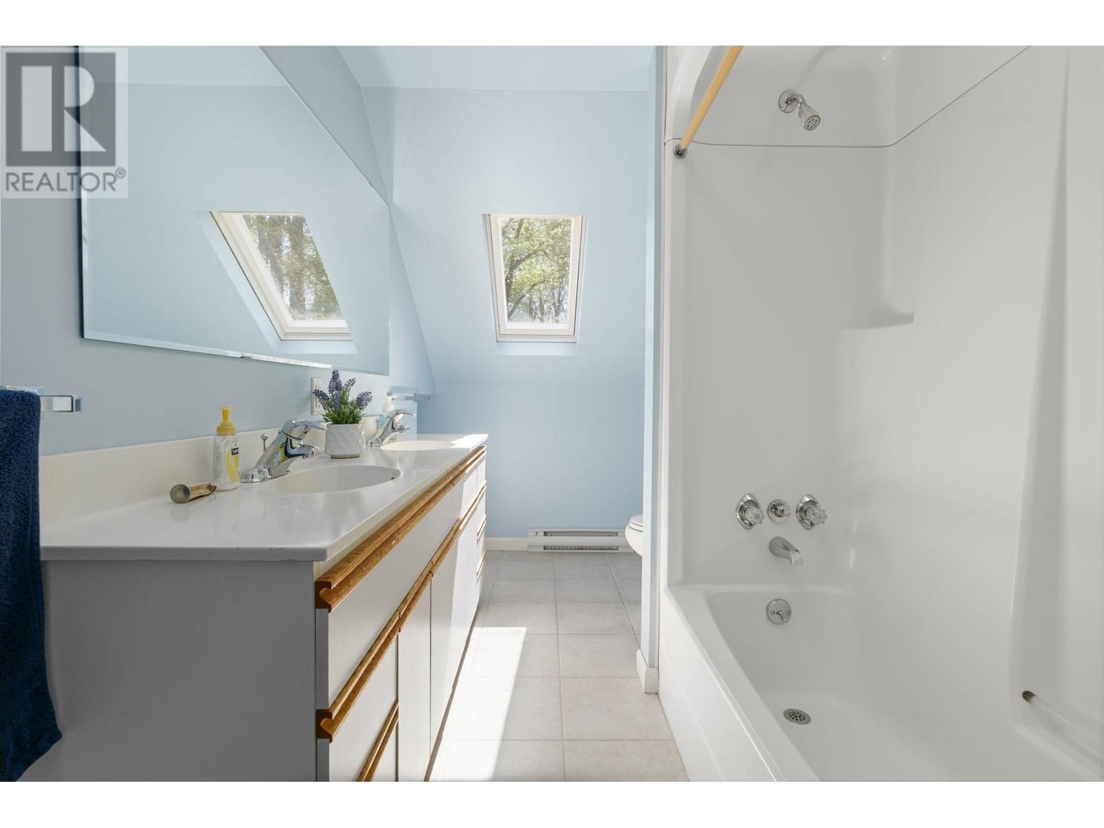 3675 W 37th Avenue, Vancouver, British Columbia  V6N 2W1 - Photo 26 - R2998351