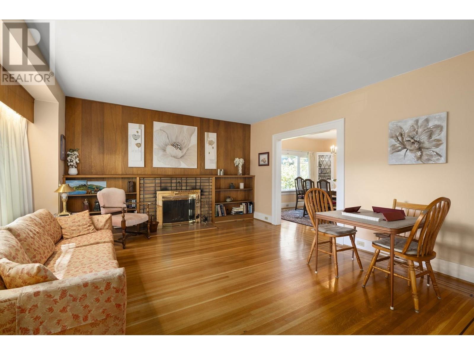 3675 W 37th Avenue, Vancouver, British Columbia  V6N 2W1 - Photo 3 - R2998351