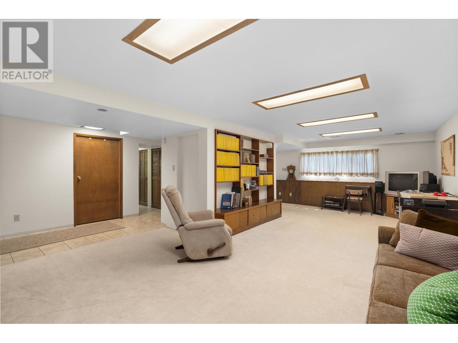 3675 W 37th Avenue, Vancouver, British Columbia  V6N 2W1 - Photo 30 - R2998351