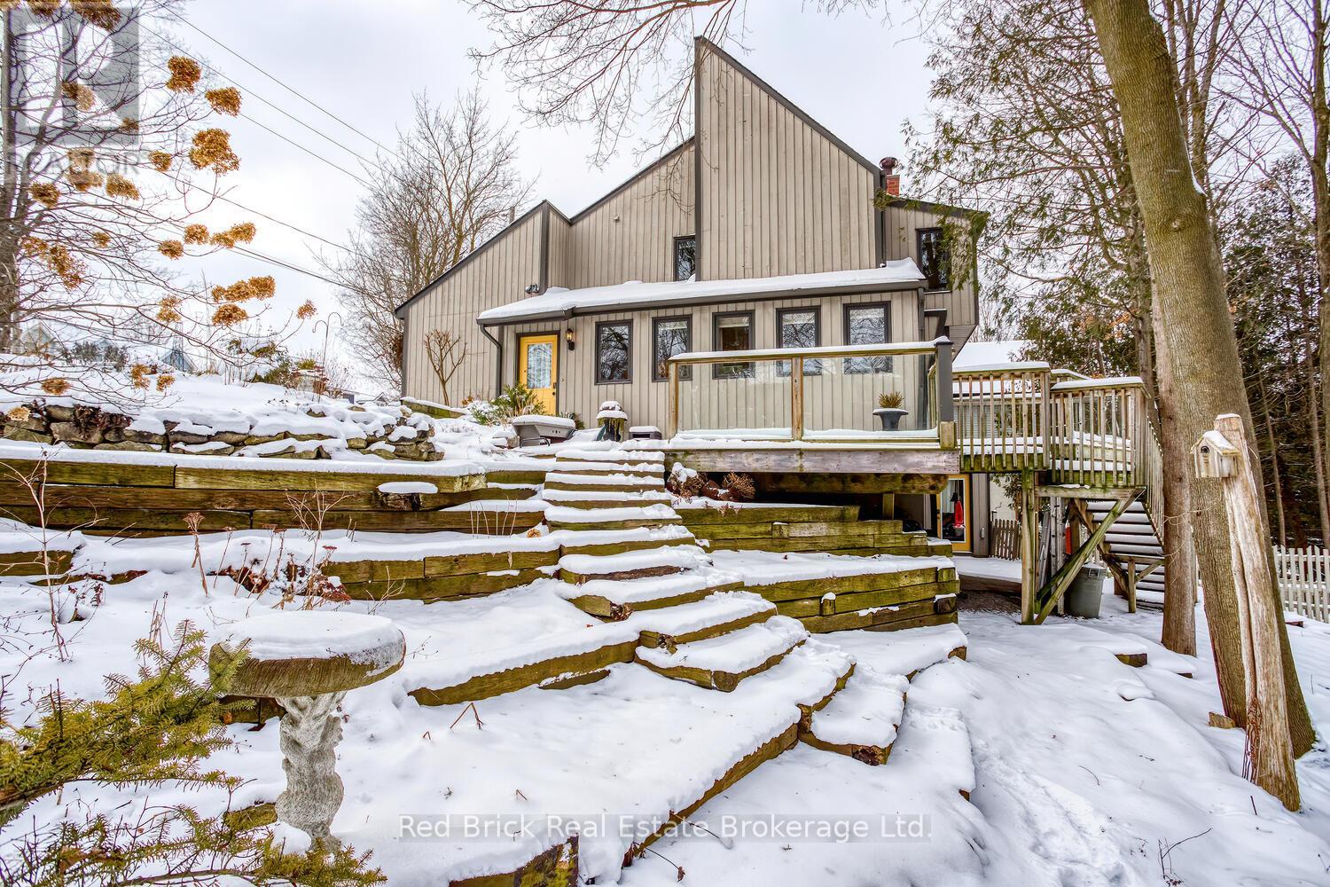 Property at 68 MCNAB STREET E image 2
