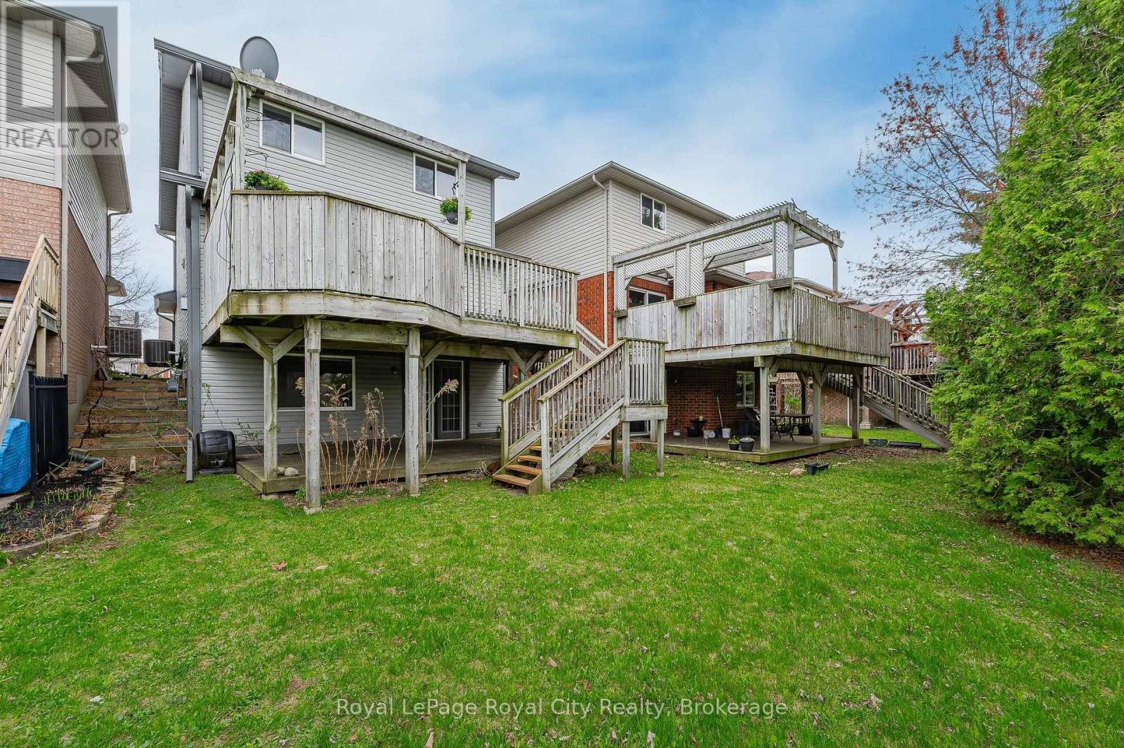 90 Doyle Drive, Guelph, Ontario  N1G 5B9 - Photo 30 - X12125811