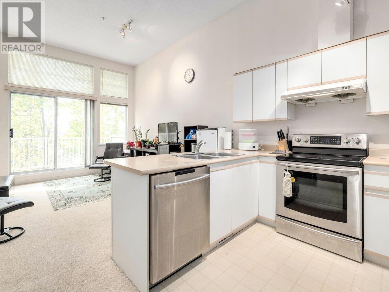 Property at 1 3576 RAINIER PLACE image 3