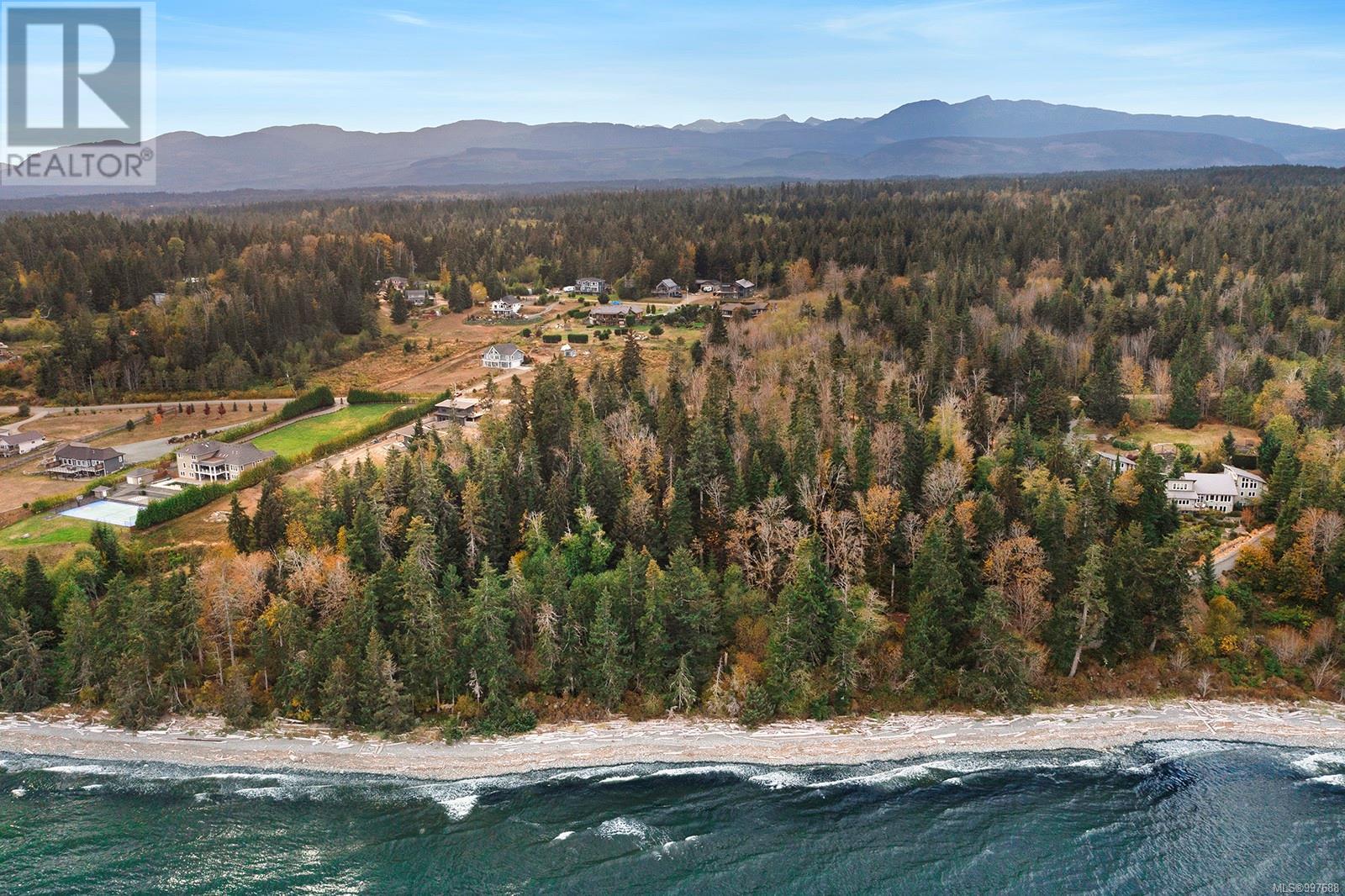 6510 Eagles Dr, Courtenay, British Columbia