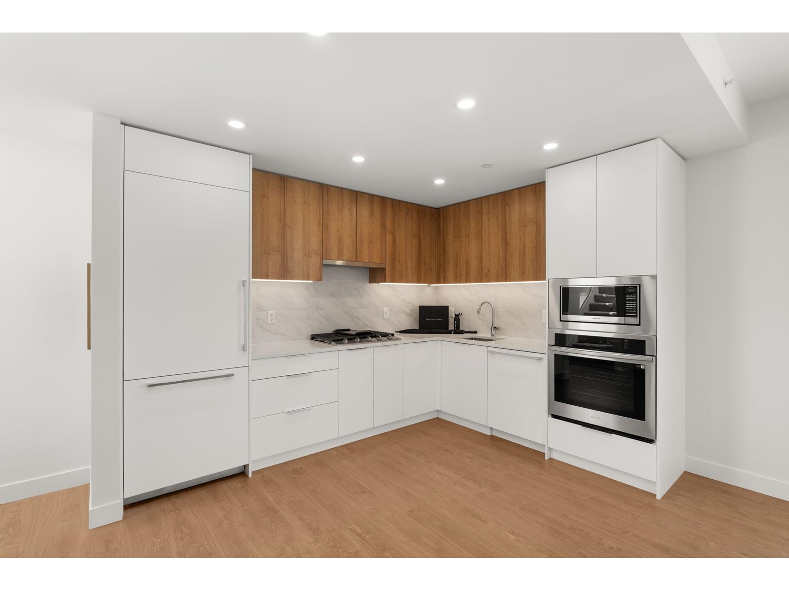 Th6 13387 Old Yale Road, Surrey, British Columbia  V3T 0V6 - Photo 11 - R2997971