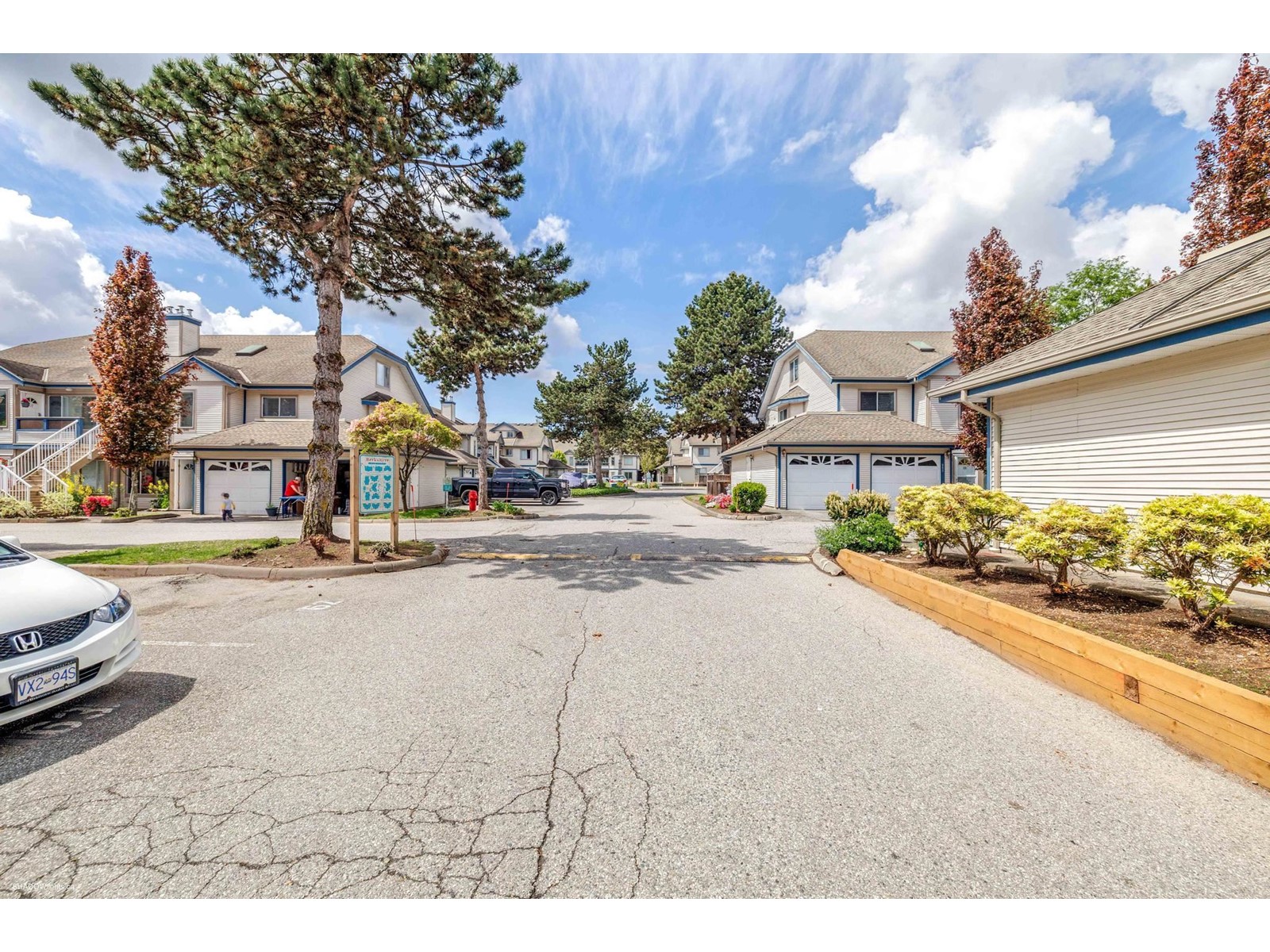 222 7837 120a Street, Surrey, British Columbia  V3W 0W9 - Photo 3 - R2998297