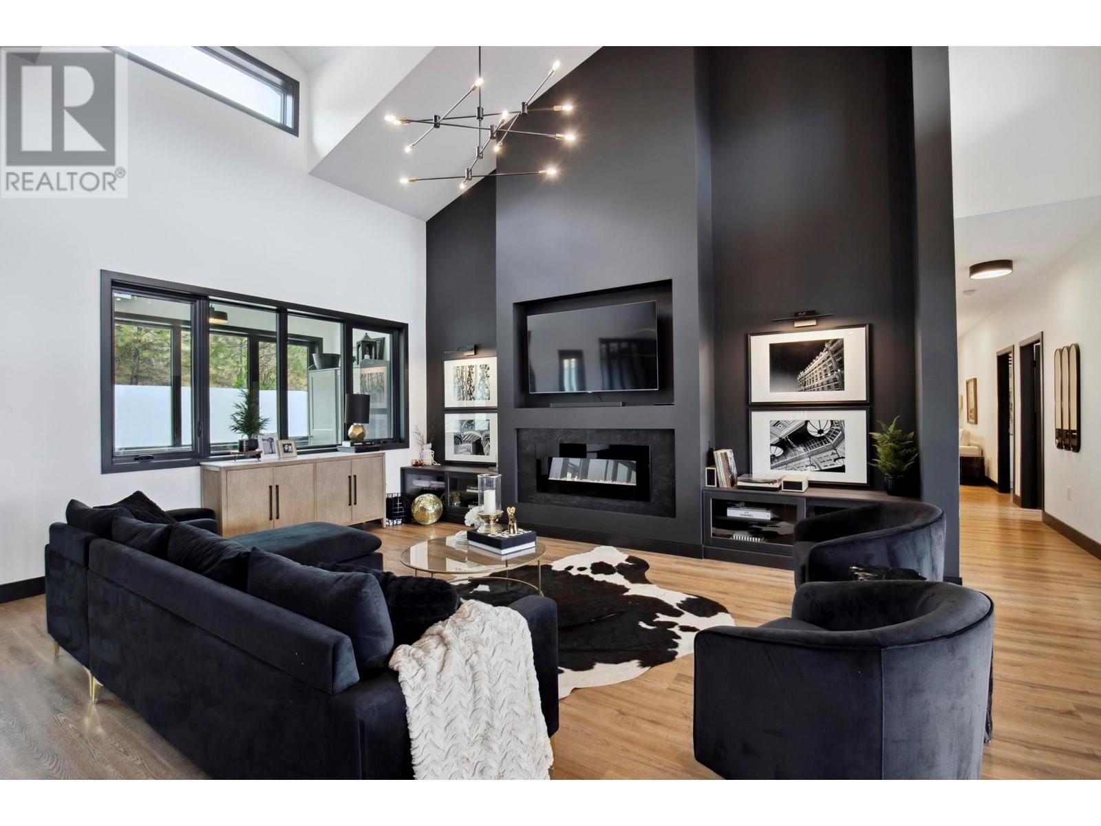 2137 Carmi Road, Penticton, British Columbia  V2A 8V5 - Photo 17 - 10346212