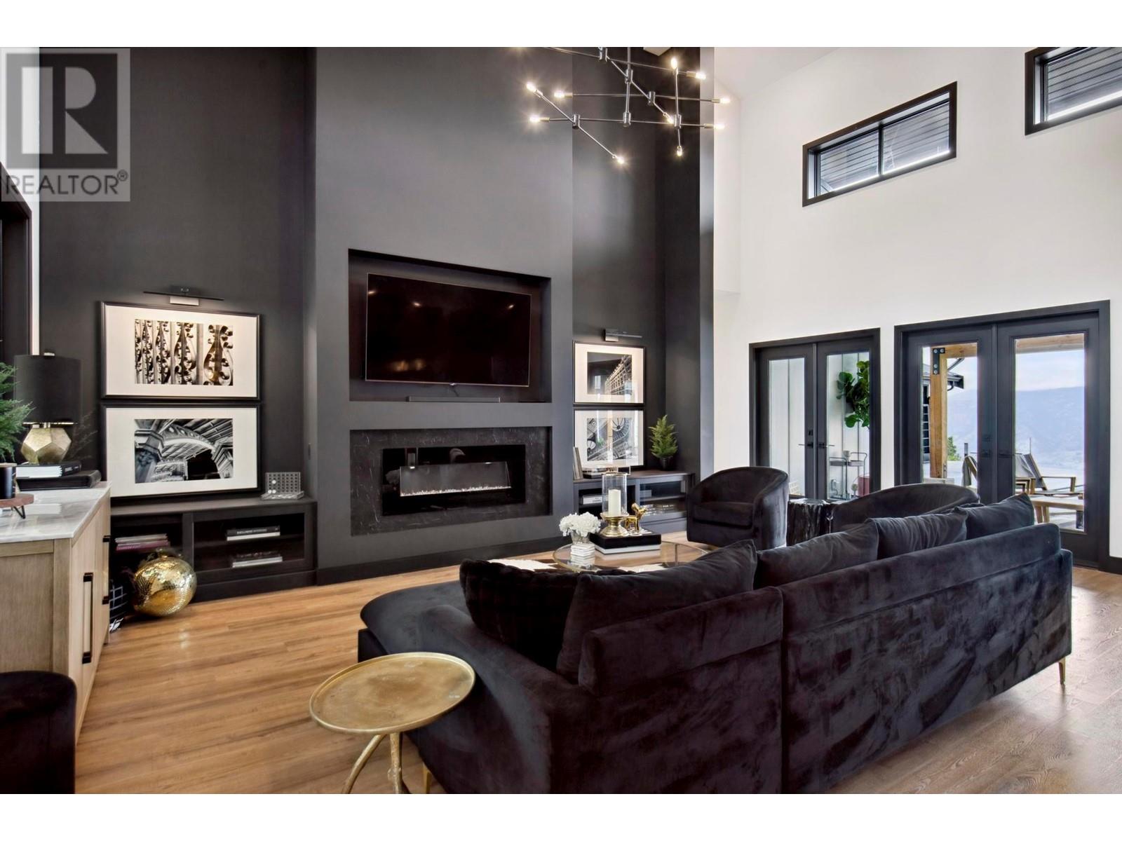 2137 Carmi Road, Penticton, British Columbia  V2A 8V5 - Photo 19 - 10346212