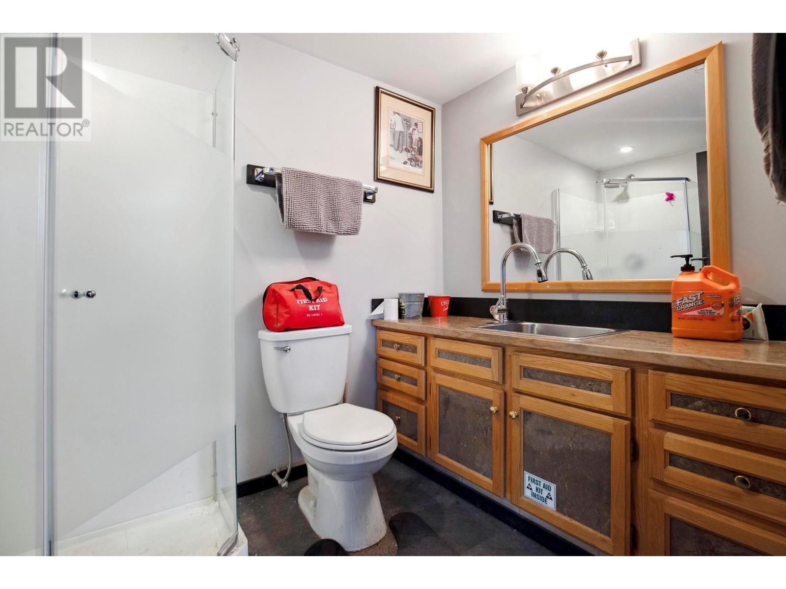 2137 Carmi Road, Penticton, British Columbia  V2A 8V5 - Photo 49 - 10346212