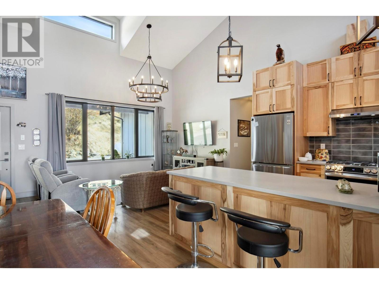2137 Carmi Road, Penticton, British Columbia  V2A 8V5 - Photo 61 - 10346212