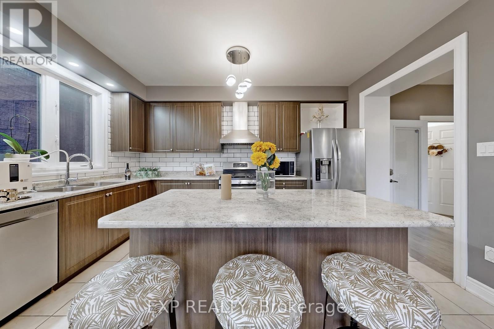 7721 Sassafras Trail, Niagara Falls, Ontario  L2H 0N5 - Photo 15 - X12125813