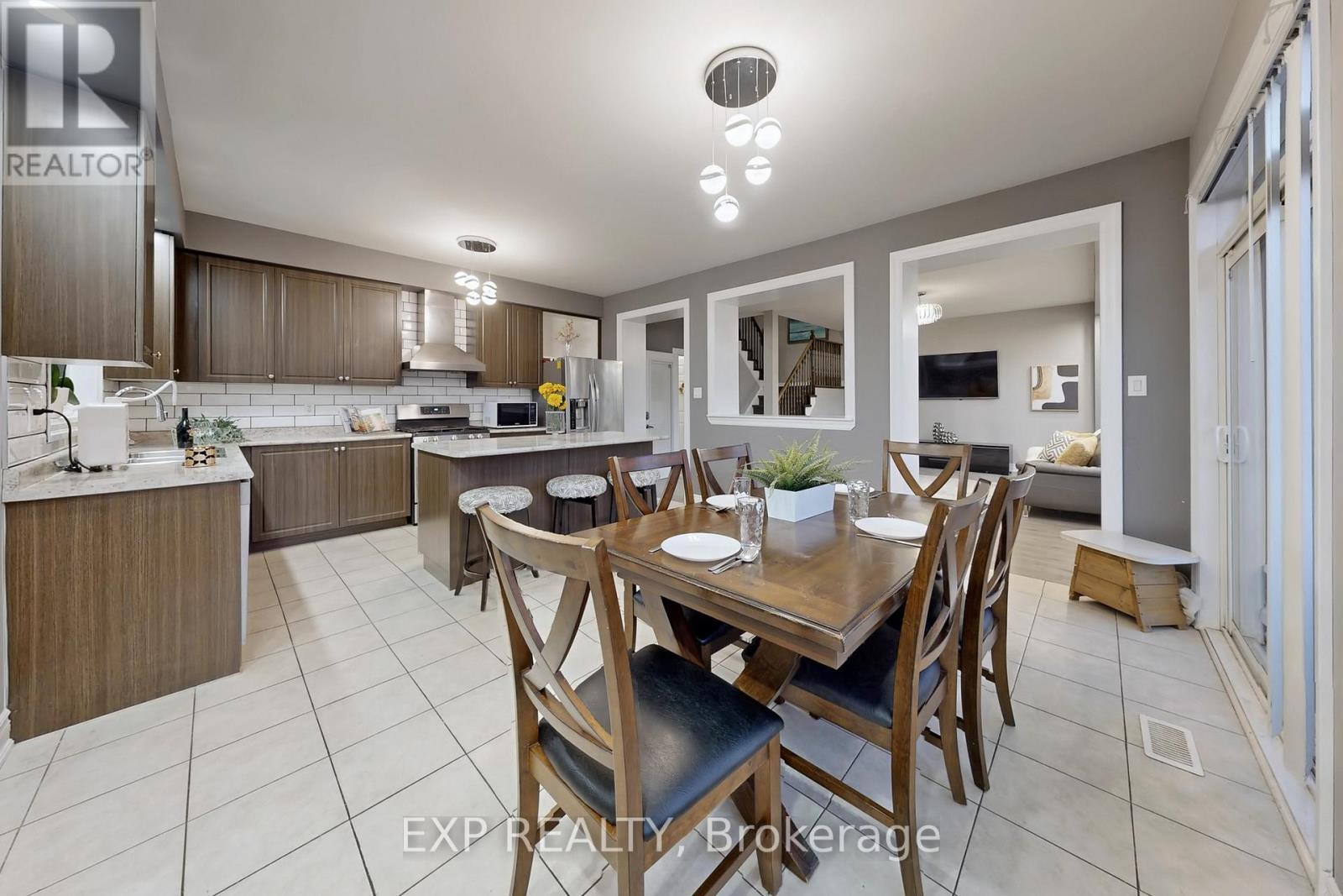 7721 Sassafras Trail, Niagara Falls, Ontario  L2H 0N5 - Photo 18 - X12125813