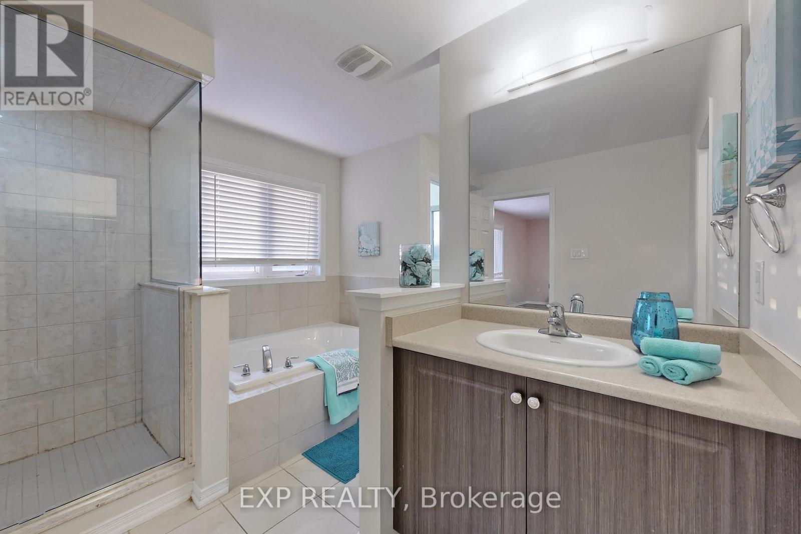 7721 Sassafras Trail, Niagara Falls, Ontario  L2H 0N5 - Photo 26 - X12125813