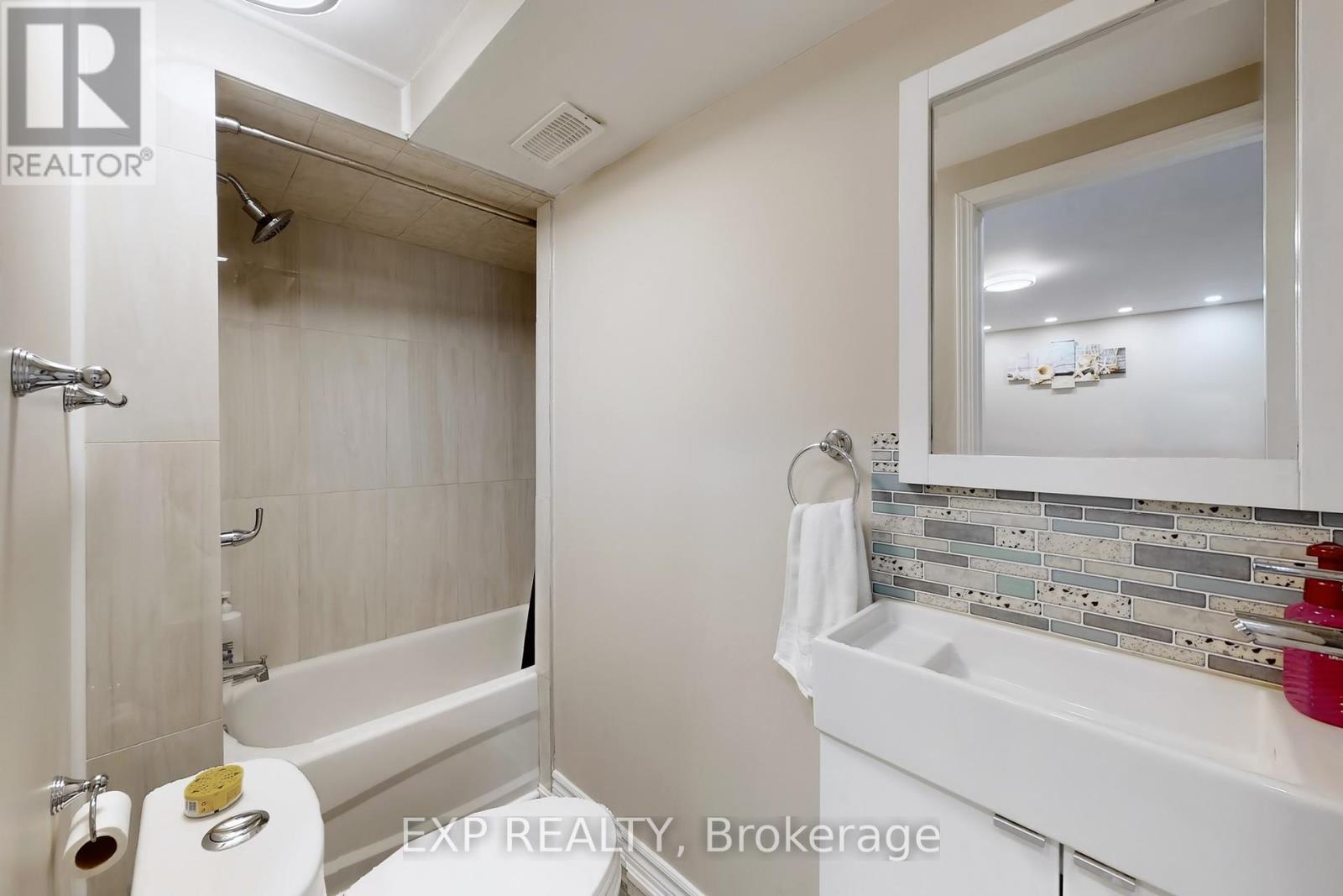 7721 Sassafras Trail, Niagara Falls, Ontario  L2H 0N5 - Photo 45 - X12125813