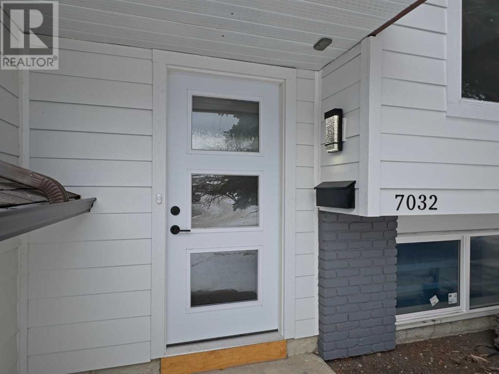 Property at 7032 78 Street NW image 2