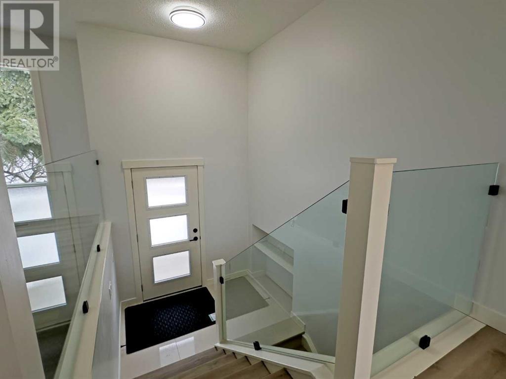Property at 7032 78 Street NW image 4